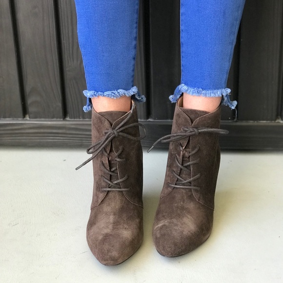 Texas Brown Lace Up Wedge Heel Ankle Booties - Picture 4 of 6